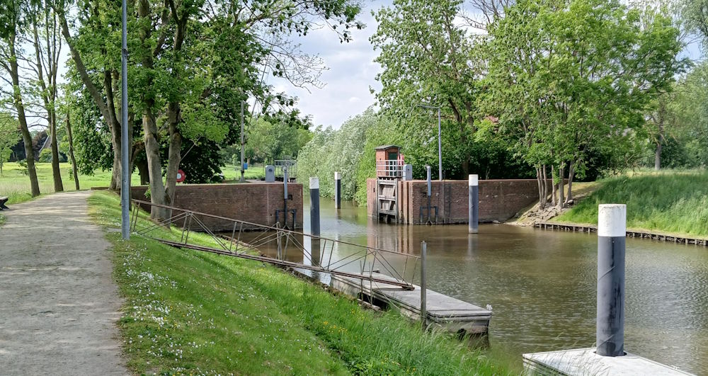 Das Oberhaupt der Schleuse Das Oberhaupt der Schleuse